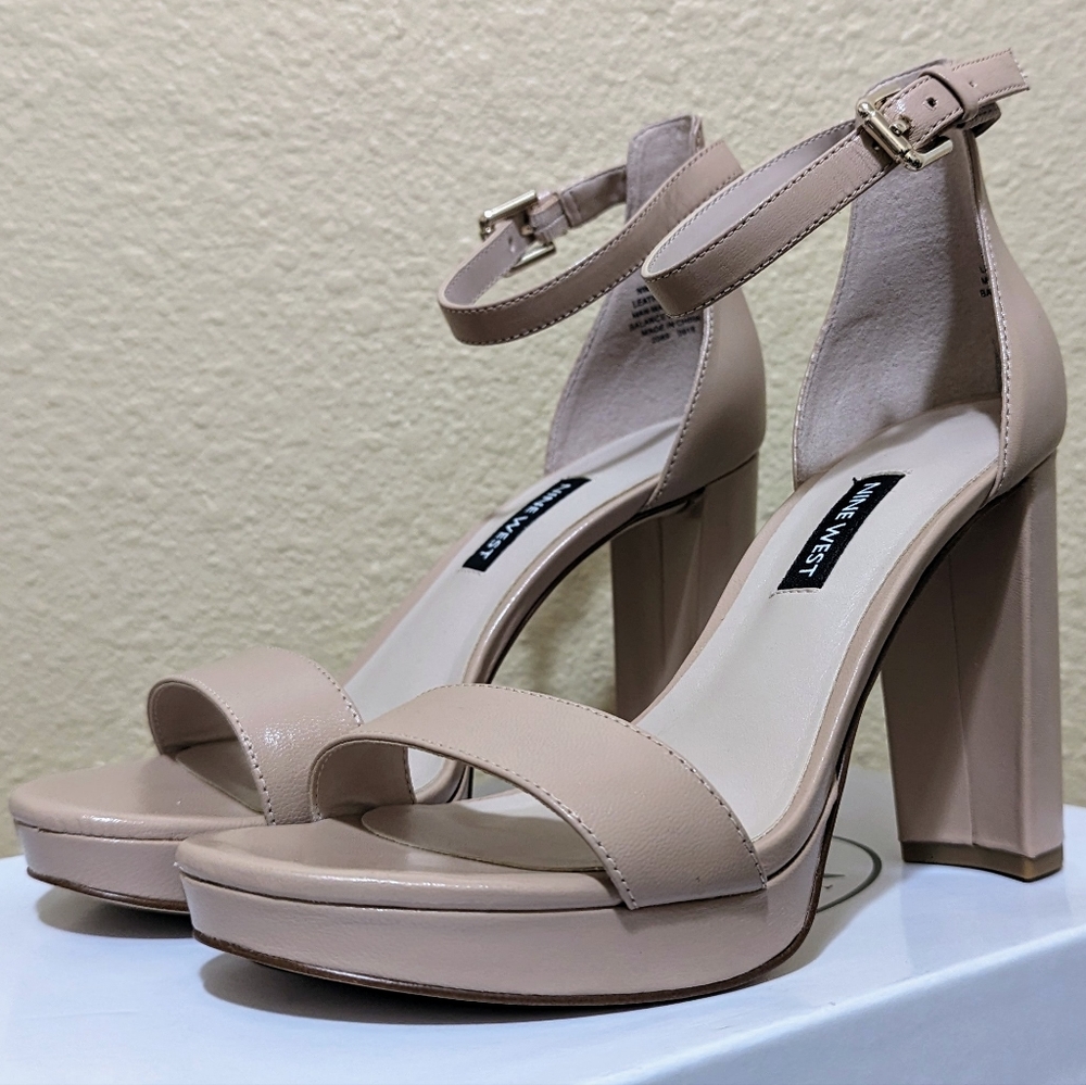 NWOT Nine West Dempsey Platform Heels